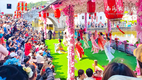 9南海景区全新改版推出演艺《花朝》.jpg 9南海景区全新改版推出演艺《花朝》.jpg
